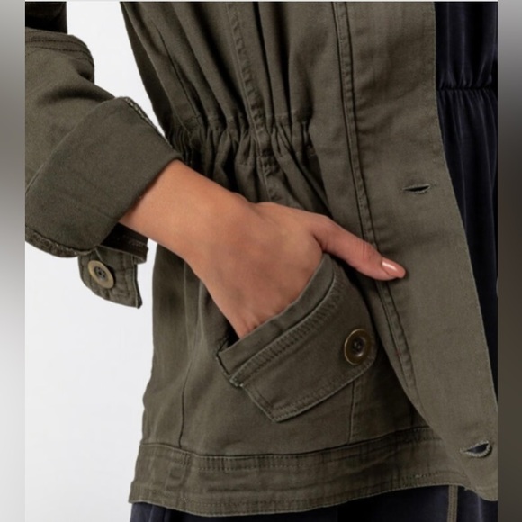 HT Army Jacket - Picture 4 of 10